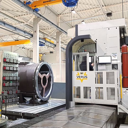 The FPT Verus Italian 5-axis milling center with turning function lets Stevila mill parts up to 6000x2000x1500 mm with extreme precision. The FPT Verus Italian 5-axis milling center with turning function lets Stevila mill parts up to 6000x2000x1500 mm with extreme precision.