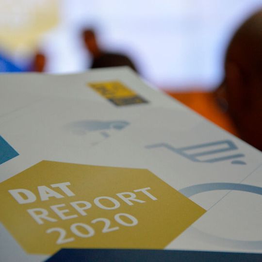Breitere Ausgabebereitschaft für umweltfreundliche Autos und verhaltenes Wachstum bei der Akzeptanz alternativer Mobilitätskonzepte: Das sind einzelne Marktdaten, die der DAT-Report 2020 liefert. Breitere Ausgabebereitschaft für umweltfreundliche Autos und verhaltenes Wachstum bei der Akzeptanz alternativer Mobilitätskonzepte: Das sind einzelne Marktdaten, die der DAT-Report 2020 liefert.