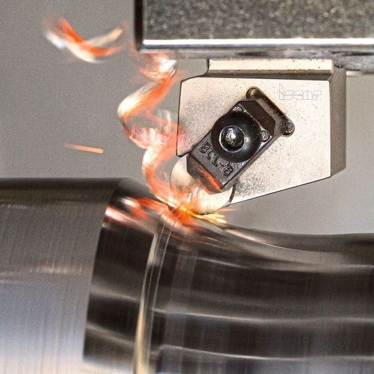 The new SiAlON-specific tool is already in use in the aerospace industry. The new SiAlON-specific tool is already in use in the aerospace industry.