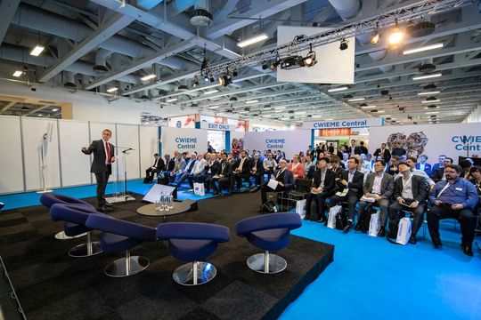 Interaktive Workshops, Podiumsdiskussionen und eine neue Bühne für Start-ups bietet die CWIEME dieses Jahr. Interaktive Workshops, Podiumsdiskussionen und eine neue Bühne für Start-ups bietet die CWIEME dieses Jahr.