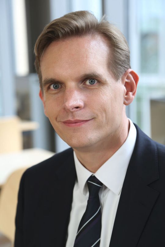 Dirk Bingler, Geschäftsführer der GUS Deutschland GmbH: „Die GUS Group will ihre Labor-Sparte in den kommenden Jahren zu einem führenden Anbieter im deutschsprachigen Markt ausbauen.“ Dirk Bingler, Geschäftsführer der GUS Deutschland GmbH: „Die GUS Group will ihre Labor-Sparte in den kommenden Jahren zu einem führenden Anbieter im deutschsprachigen Markt ausbauen.“