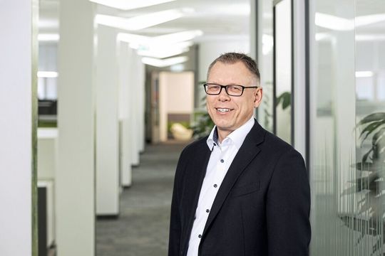 Thomas Weis ist neuer Geschäftsführer und Chief Financial Officer bei Bühler Motor. Thomas Weis ist neuer Geschäftsführer und Chief Financial Officer bei Bühler Motor.