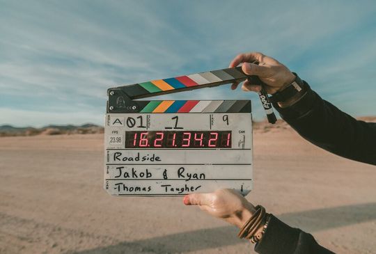 Onboarding per Videocontent kann ein wertvoller Ansatz sein, um die Digitalisierung auf HR-Themen zu adaptieren. Onboarding per Videocontent kann ein wertvoller Ansatz sein, um die Digitalisierung auf HR-Themen zu adaptieren.