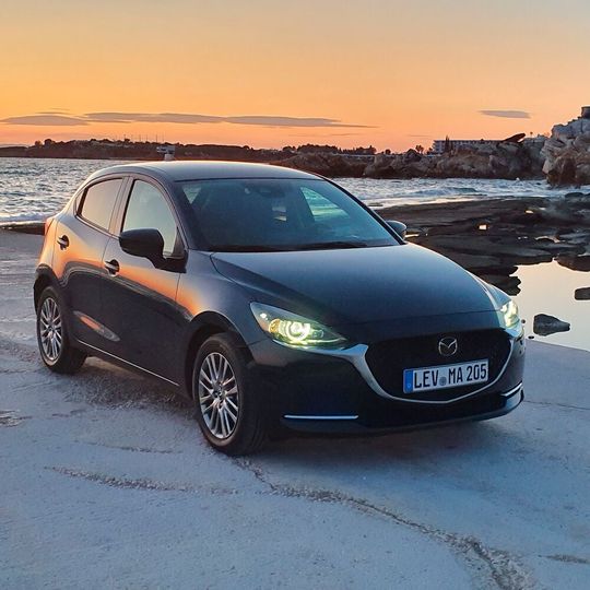 Der aufgefrischte Mazda 2 ist serienmäßig als Mildhybrid erhältlich. Der aufgefrischte Mazda 2 ist serienmäßig als Mildhybrid erhältlich.