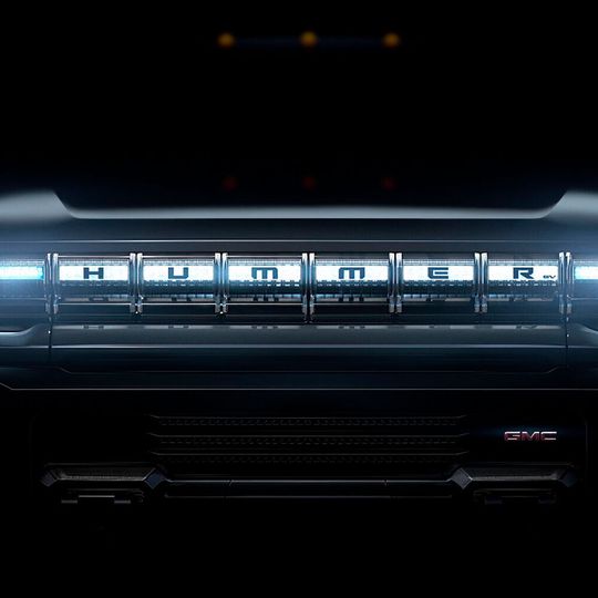 Der wiederbelebte Hummer von General Motors soll im Mai als E-Auto Premiere feiern. Der wiederbelebte Hummer von General Motors soll im Mai als E-Auto Premiere feiern.