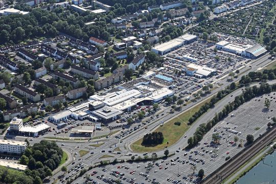 Das Zentrum des Unternehmens: die Automeile des Autohauses Wolfsburg Hotz & Heitmann. Das Zentrum des Unternehmens: die Automeile des Autohauses Wolfsburg Hotz & Heitmann.