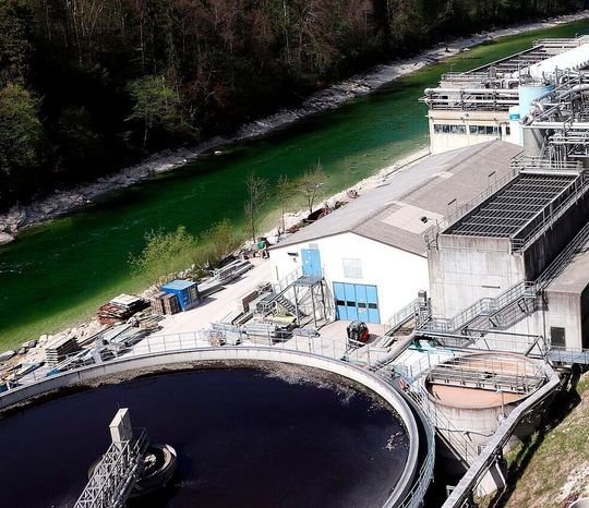 Pflicht zur Rückgewinnung von Phosphor aus Klärschlamm: Viele Kläranlagen suchen geeignete Verfahren. Pflicht zur Rückgewinnung von Phosphor aus Klärschlamm: Viele Kläranlagen suchen geeignete Verfahren.