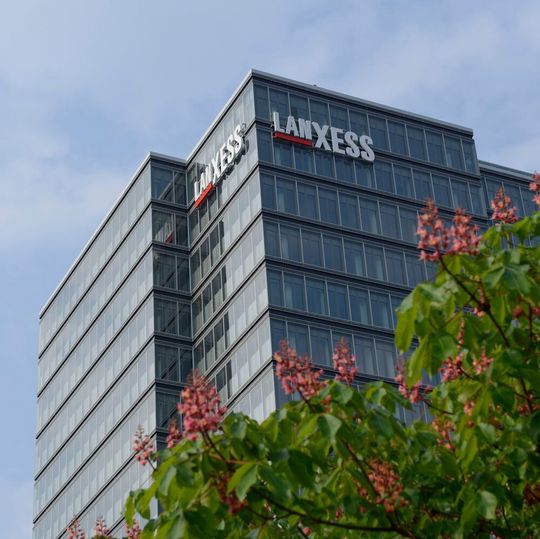Lanxess hat die Akquisition des brasilianischen Biozidherstellers IPEL abgeschlossen. Lanxess hat die Akquisition des brasilianischen Biozidherstellers IPEL abgeschlossen.