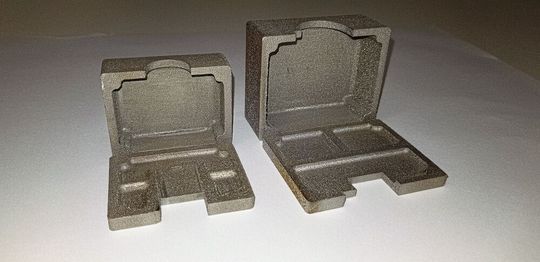 Der Hitzeschutzschild für die chemische Prozesstechnik wurde mit Niob additiv gefertigt.