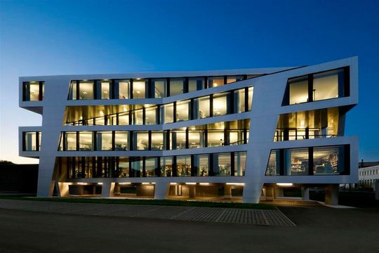 Am Standort von Göpel electronic in Jena profitierte man 2019 vor allem dank der starken Automobilindustrie. Am Standort von Göpel electronic in Jena profitierte man 2019 vor allem dank der starken Automobilindustrie.