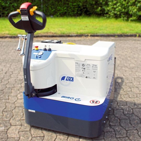 Der Elektro-Geh-Gabelhubwagen EGU X4E ist das neueste Produkt aus dem Hause Miag. Der Elektro-Geh-Gabelhubwagen EGU X4E ist das neueste Produkt aus dem Hause Miag.