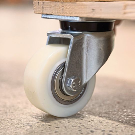 Die IHE-Gehäuse halten bis zu 700 kg Zuladung stand. Die IHE-Gehäuse halten bis zu 700 kg Zuladung stand.