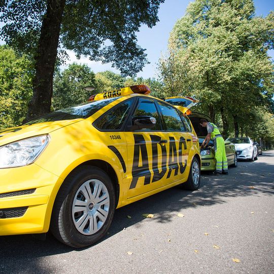 Die meisten Pannen sind 2019 mit knapp 42 Prozent auf Probleme mit der Autobatterie zurückzuführen. Die meisten Pannen sind 2019 mit knapp 42 Prozent auf Probleme mit der Autobatterie zurückzuführen.