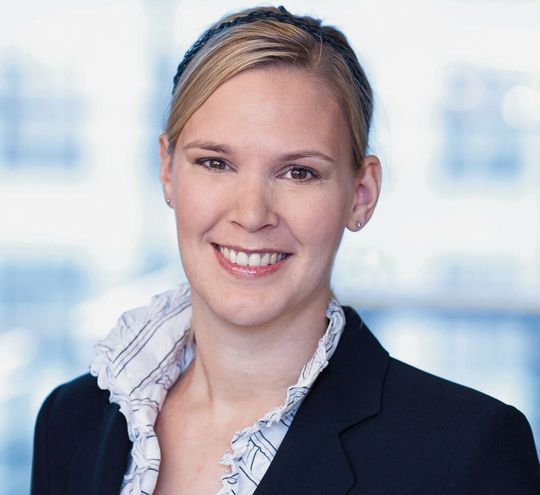 Katja Stolle, Messe München: Die Projektleiterin der electronica hofft, dass Aussteller und Embedded-Spezialisten auch 2020 wieder zahlreiche Vorträge für die eEPC einreichen. Katja Stolle, Messe München: Die Projektleiterin der electronica hofft, dass Aussteller und Embedded-Spezialisten auch 2020 wieder zahlreiche Vorträge für die eEPC einreichen.
