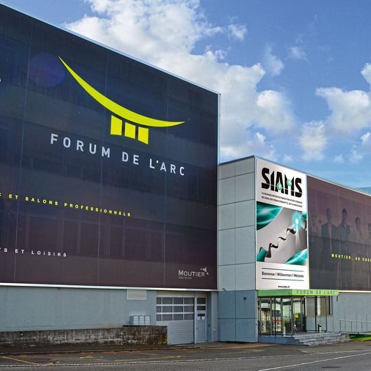 Mit rund 435 Ausstellern auf einer Gesamtmietfläche von knapp 8000 m2 ist das Forum de l’Arc, Veranstaltungsort der Siams, seit mehreren Monaten voll ausgebucht. Mit rund 435 Ausstellern auf einer Gesamtmietfläche von knapp 8000 m2 ist das Forum de l’Arc, Veranstaltungsort der Siams, seit mehreren Monaten voll ausgebucht.