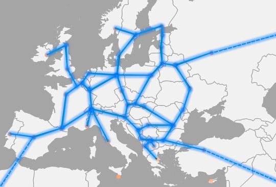 Möglicher Verlaufsplan eines pan-europäischen Hyperloop-Netzes: Die Hyperloop-Firmen Hardt, HyperPoland, Transpod und Zeleros Hayperloop arbeiten mit dem European Committee for Standardization (CEN) und dem European Committee for Electrotechnical Standardization (CENELEC) zusammen, um einen einheitlichen Standard für die Hochgeschwidigkeitsstrecke zu erarbeiten.