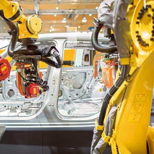 Unterschiedliche Fanuc-Robotermodelle kommen künftig bei der BMW Group zum Einsatz. Unterschiedliche Fanuc-Robotermodelle kommen künftig bei der BMW Group zum Einsatz.