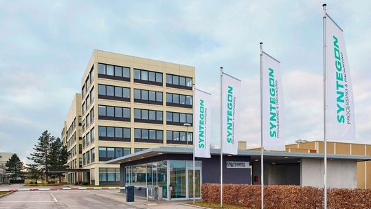 Um den Weg zu einer Kreislaufwirtschaft zu ebnen, bringt Syntegon Technology sein Fachwissen in die europäische Initiative Ceflex für flexible Verpackungen ein. Um den Weg zu einer Kreislaufwirtschaft zu ebnen, bringt Syntegon Technology sein Fachwissen in die europäische Initiative Ceflex für flexible Verpackungen ein.