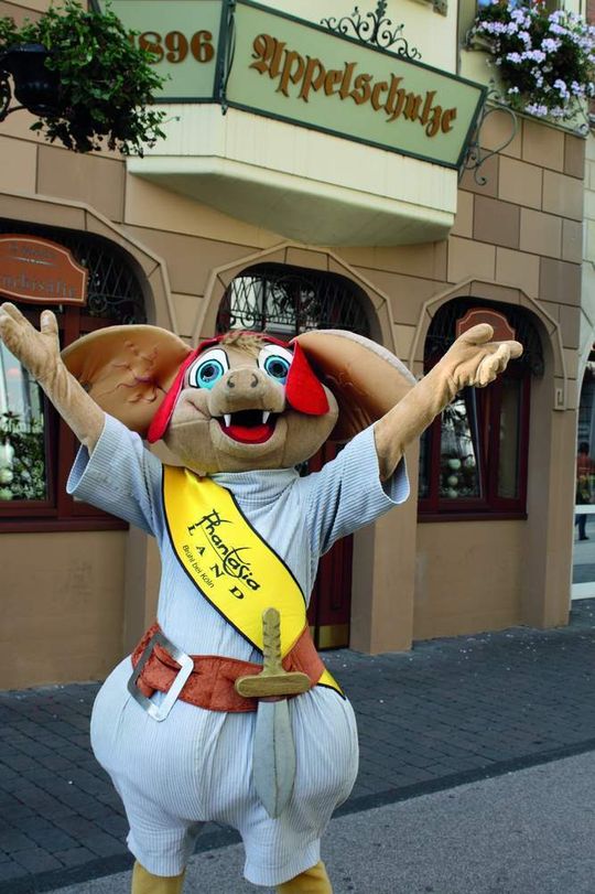 »Willkommen im Phantasialand!« hieß es für 140 Reseller, die Algols Event »Anything but Cisco« besuchten. »Willkommen im Phantasialand!« hieß es für 140 Reseller, die Algols Event »Anything but Cisco« besuchten.