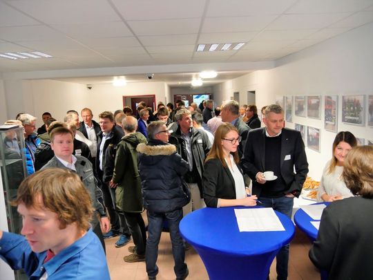 Der Safety Day 2018 war auch ein Ort für Networking und Expertenaustausch. Jetzt geht die Veranstaltung in die zweite Runde. Der Safety Day 2018 war auch ein Ort für Networking und Expertenaustausch. Jetzt geht die Veranstaltung in die zweite Runde.