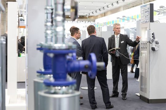 Das Coronavirus wirkt sich auch auf die europäischen Messen aus: statt wie geplant im März, findet die Light + Building nun im September 2020 statt. Das Coronavirus wirkt sich auch auf die europäischen Messen aus: statt wie geplant im März, findet die Light + Building nun im September 2020 statt.