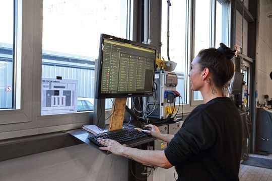 Die Aufträge werden in der Werkstatt ebenfalls digital abgearbeitet. Die Aufträge werden in der Werkstatt ebenfalls digital abgearbeitet.