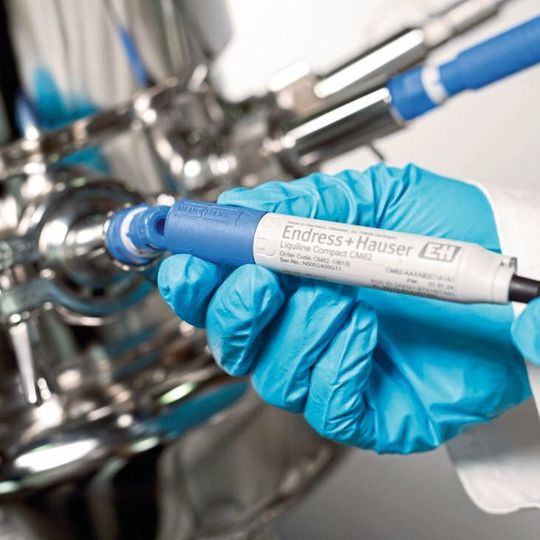 Die Datenvergleichbarkeit ist Voraussetzung in der Life Sciences Industrie. Am besten ist diese mit derselben Messtechnik vom Labor bis zum Prozess zu erreichen Die Datenvergleichbarkeit ist Voraussetzung in der Life Sciences Industrie. Am besten ist diese mit derselben Messtechnik vom Labor bis zum Prozess zu erreichen