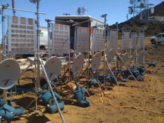 Strom aus dem Äther: Ausrüstung für das Experiment auf Hawaii zur drahtlosen Übertragung von Strom Strom aus dem Äther: Ausrüstung für das Experiment auf Hawaii zur drahtlosen Übertragung von Strom