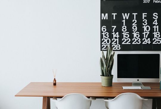 Angesichts der positiven Erfahrungen und Erwartungen in Branchen, die Home-Office bereits nutzen, ist diese Arbeitsweise in Deutschland im Vergleich zum EU-Durchschnitt deutlich unterrepräsentiert. Angesichts der positiven Erfahrungen und Erwartungen in Branchen, die Home-Office bereits nutzen, ist diese Arbeitsweise in Deutschland im Vergleich zum EU-Durchschnitt deutlich unterrepräsentiert.
