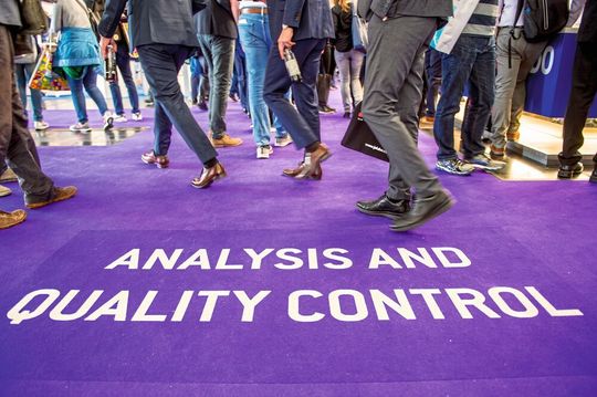 Folgen der Coronavirus-Ausbreitung: Zahlreiche Messen wie die Analytica mussten sicherheitshalber verschoben werden. Folgen der Coronavirus-Ausbreitung: Zahlreiche Messen wie die Analytica mussten sicherheitshalber verschoben werden.