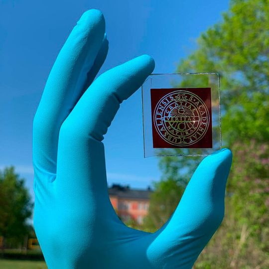 The dye combination for the new solar cells was designed specifically to absorb light at visible wavelengths. The dye combination for the new solar cells was designed specifically to absorb light at visible wavelengths.
