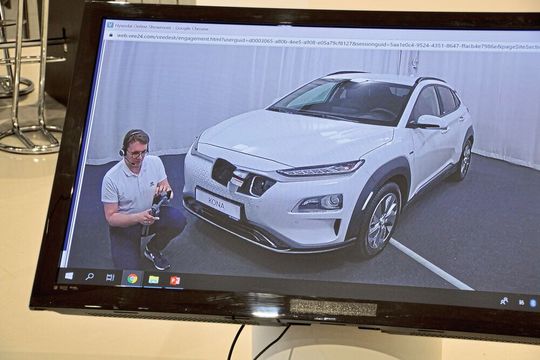 Hyundai-Kunden können sich seit Februar im Online-Showroom umfassend beraten lassen. Hyundai-Kunden können sich seit Februar im Online-Showroom umfassend beraten lassen.
