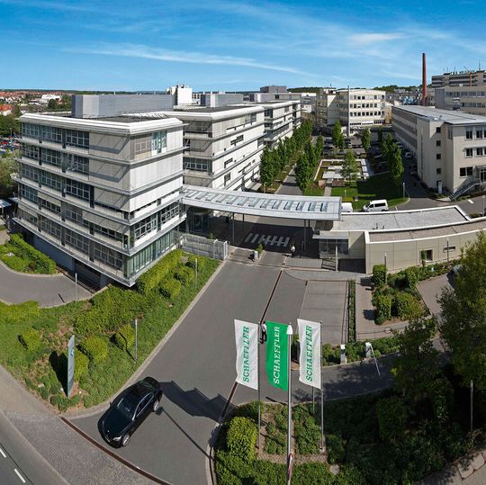 Die Schaeffler-Zentrale in Herzogenaurach. Die Schaeffler-Zentrale in Herzogenaurach.