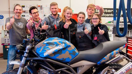 Das Team: Martin, Valentin, Florian, Mara, Patrizia, Jeffrey und Carina. Das Team: Martin, Valentin, Florian, Mara, Patrizia, Jeffrey und Carina.