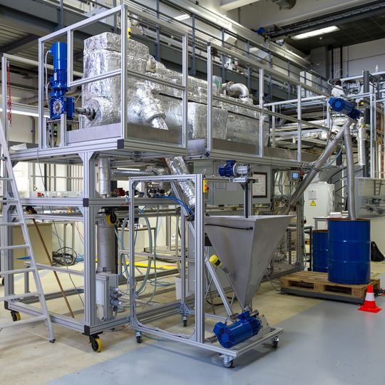 Anlage zum Trocknen der HTC-Kohle mit überhitztem Dampf. Anlage zum Trocknen der HTC-Kohle mit überhitztem Dampf.