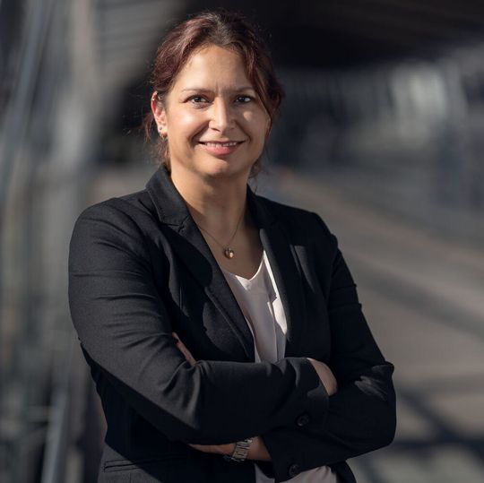 Nadine Riederer, CEO Avision, sieht im Software Revival je nach Anwendungsfall eine gangbare Alternative zur Neuentwicklung oder Neubeschaffung einer Anwendung. Nadine Riederer, CEO Avision, sieht im Software Revival je nach Anwendungsfall eine gangbare Alternative zur Neuentwicklung oder Neubeschaffung einer Anwendung.
