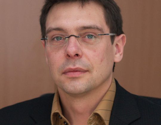 Dr. Markus Maier: „Der Mittelstand fängt gerade an, sich mit diesem Thema auseinanderzusetzen. Ich war in diesem Jahr auf vielen Konferenzen und habe dort auch viele Mittelständler getroffen, die sich der Compliance-Problematik durchaus bewusst und überlegten, wie man mit dem Thema im Unternehmen umgehen soll.“ Dr. Markus Maier: „Der Mittelstand fängt gerade an, sich mit diesem Thema auseinanderzusetzen. Ich war in diesem Jahr auf vielen Konferenzen und habe dort auch viele Mittelständler getroffen, die sich der Compliance-Problematik durchaus bewusst und überlegten, wie man mit dem Thema im Unternehmen umgehen soll.“