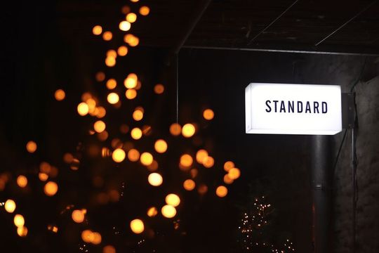 Der Einsatz von KI entwickelt sich vermehrt zum Standard. In diesem Jahr werden Unternehmen die Best Practices von KI immer besser verstehen und sie vermehrt nutzen. Der Einsatz von KI entwickelt sich vermehrt zum Standard. In diesem Jahr werden Unternehmen die Best Practices von KI immer besser verstehen und sie vermehrt nutzen.