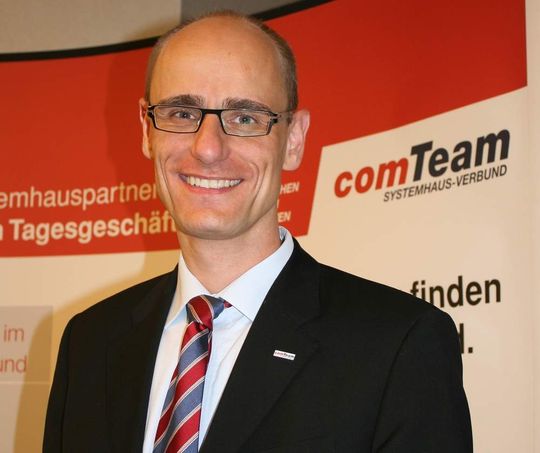 Claas Eimer lud als Geschäftsführer zur zehnten Comteam-Systemhauskonferenz ein. Claas Eimer lud als Geschäftsführer zur zehnten Comteam-Systemhauskonferenz ein.