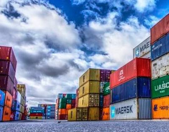 Die Vorsorgung mit Leercontainern im Hamburger Hafen ist gesichert. Die Vorsorgung mit Leercontainern im Hamburger Hafen ist gesichert.
