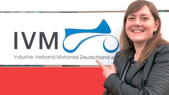 Der IVM hat einige wichtige Zahlen, Daten und Fakten sowie die Links zu den wichtigsten Institutionen in der Corona-Krise für Betriebe recherchiert. Im Bild Jessica Heinen von der Pressestelle des Verbandes. Der IVM hat einige wichtige Zahlen, Daten und Fakten sowie die Links zu den wichtigsten Institutionen in der Corona-Krise für Betriebe recherchiert. Im Bild Jessica Heinen von der Pressestelle des Verbandes.