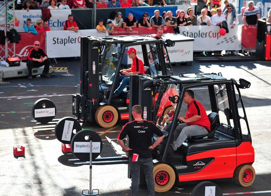 2019 traten Teilnehmer aus 20 Nationen beim Staplercup gegeneinander an. 2019 traten Teilnehmer aus 20 Nationen beim Staplercup gegeneinander an.