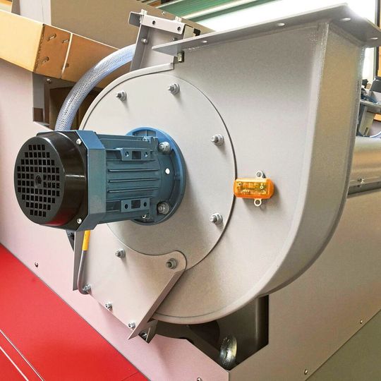 Erfasst Beschleunigungskräfte bis zu 200 g: der Datenlogger MSR175 hier im Einsatz bei einem Maschinentransport. Erfasst Beschleunigungskräfte bis zu 200 g: der Datenlogger MSR175 hier im Einsatz bei einem Maschinentransport.