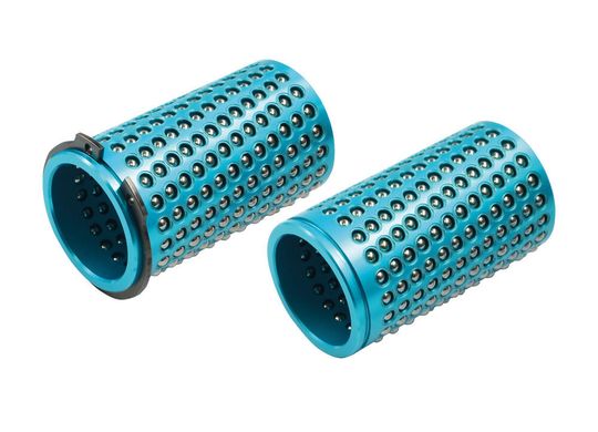 Strack Norma erweitert sein Programm an Führungselementen um die Kugelkäfige SN1789 in blau eloxierter Aluminium-Ausführung. Strack Norma erweitert sein Programm an Führungselementen um die Kugelkäfige SN1789 in blau eloxierter Aluminium-Ausführung.