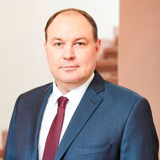 Wolfram Lenzen ist seit 2019 Partner im Bereich Restrukturierung bei Falkensteg. Seine Tätigkeitsschwerpunkte sind die Erstellung von Sanierungskonzepten, die Identifikation von Sanierungsmaßnahmen, die Maßnahmenumsetzung und -begleitung sowie das Führen von Projektoffices und Maßnahmencontrolling. Wolfram Lenzen ist seit 2019 Partner im Bereich Restrukturierung bei Falkensteg. Seine Tätigkeitsschwerpunkte sind die Erstellung von Sanierungskonzepten, die Identifikation von Sanierungsmaßnahmen, die Maßnahmenumsetzung und -begleitung sowie das Führen von Projektoffices und Maßnahmencontrolling.