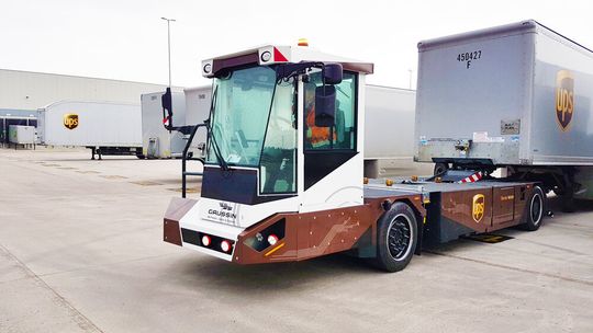 Die Tests der autonomen „Shifter“ mit Elektroantrieb des französischen Herstellers Gaussin sind Teil der Transformationsstrategie von UPS. Die Tests der autonomen „Shifter“ mit Elektroantrieb des französischen Herstellers Gaussin sind Teil der Transformationsstrategie von UPS.