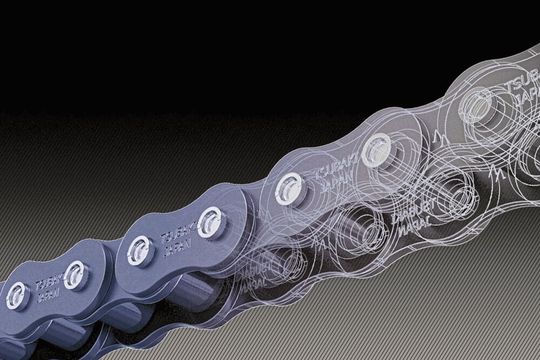 Tsubaki empfahl als Problemlösung die wartungsfreie, selbstschmierende Spezialkette der Lambda-Serie für den Hängeförderer.