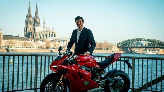 Michael Schlabitz, bisheriger Marketingdirektor, steigt zum Geschäftsführer von Ducati Deutschland auf. Michael Schlabitz, bisheriger Marketingdirektor, steigt zum Geschäftsführer von Ducati Deutschland auf.