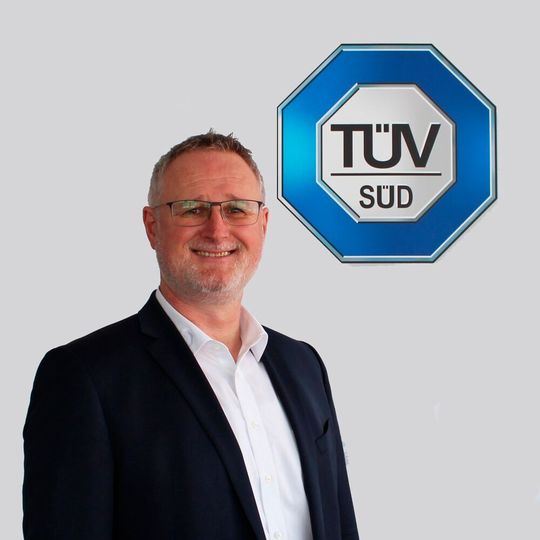 Ralf Breisch leitet den Vertrieb Retail der TÜV SÜD Division Mobility. Ralf Breisch leitet den Vertrieb Retail der TÜV SÜD Division Mobility.