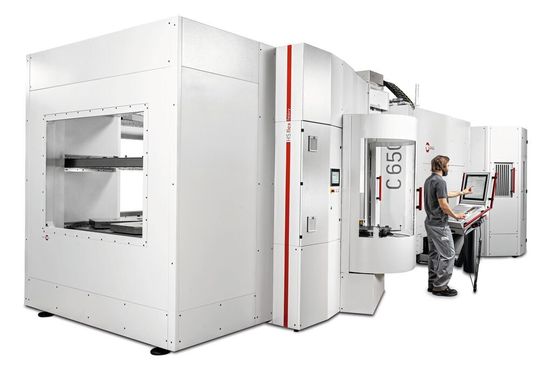 Das HS flex heavy mit zwei Speichermodulen adaptiert an ein 5-Achs- Bearbeitungszentrum C 650. Das HS flex heavy mit zwei Speichermodulen adaptiert an ein 5-Achs- Bearbeitungszentrum C 650.